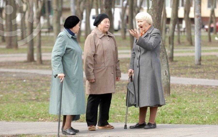 В Бишкеке 94-летнюю пенсионерку избили во дворе за сделанное замечание — подозреваемая доставлена в милицию, проводится экспертиза.